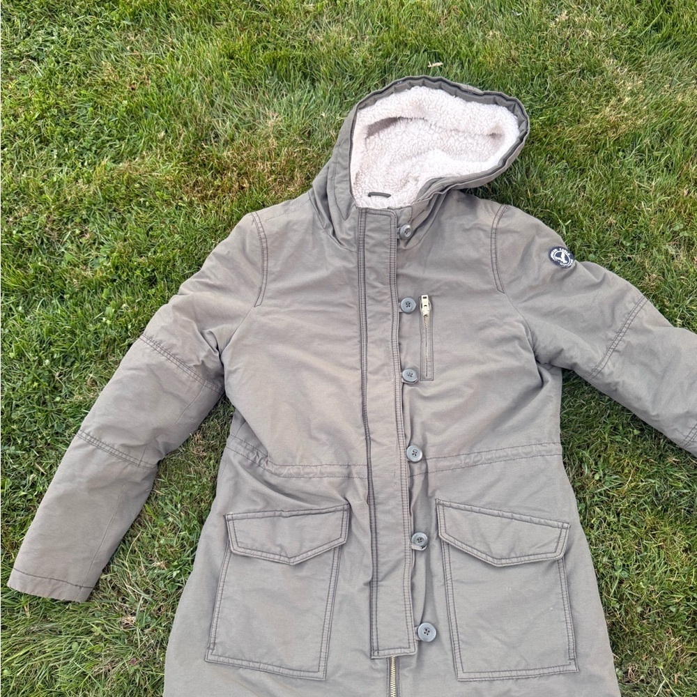 American Eagle Olive Green Sherpa-Lined Parka Jacket – Size M